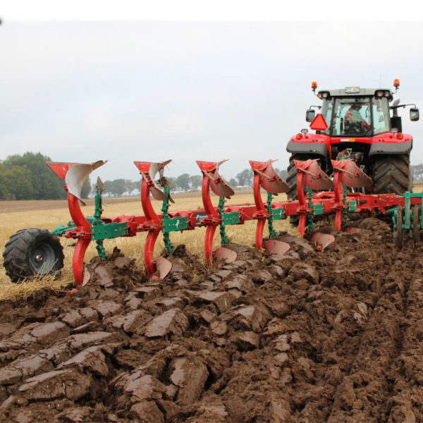 Kverneland-farm-sale-da-forgie-northern-ireland-soil-mounted-reversible-plough-3400-s-3