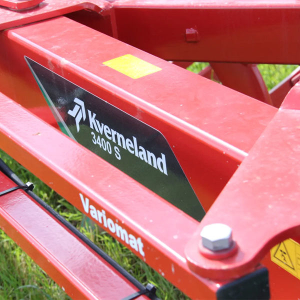 Kverneland-farm-sale-da-forgie-northern-ireland-soil-mounted-reversible-plough-3400-s-4
