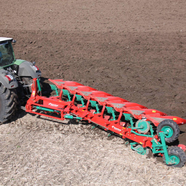 Kverneland-farm-sale-da-forgie-northern-ireland-soil-mounted-reversible-plough-eo-lo-2