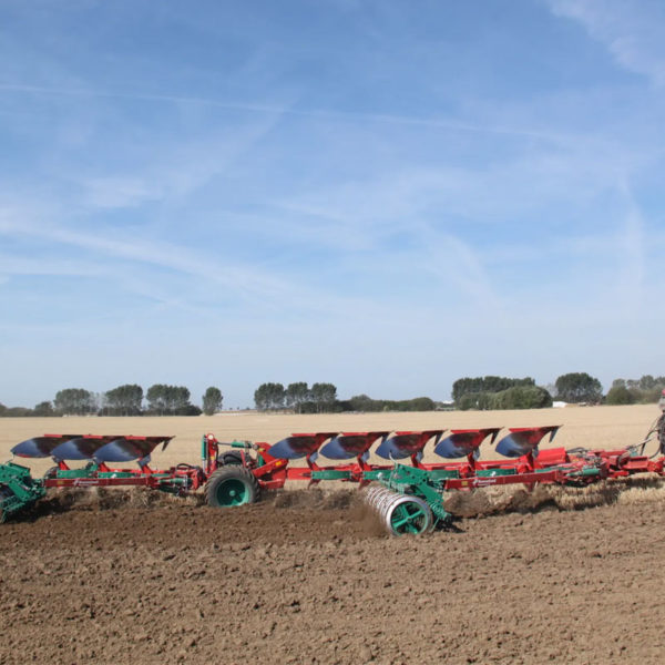 Kverneland-farm-sale-da-forgie-northern-ireland-soil-semi-mounted-reversible-plough-pw-rw-1