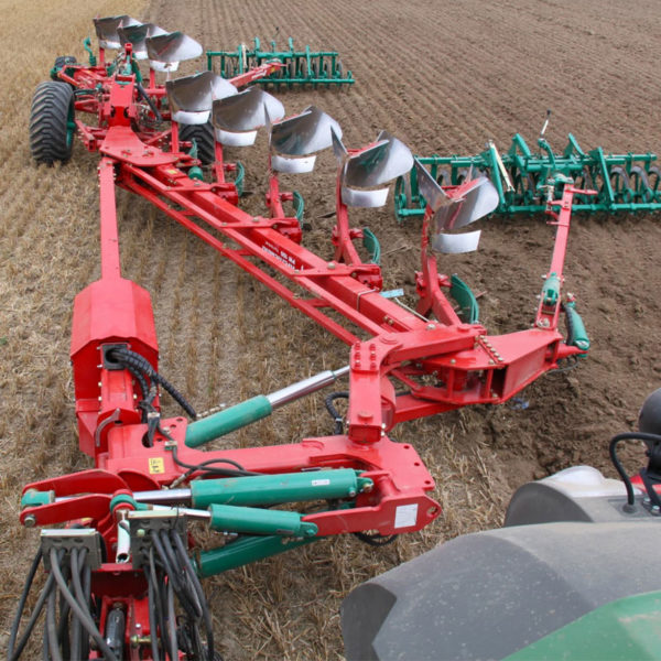 Kverneland-farm-sale-da-forgie-northern-ireland-soil-semi-mounted-reversible-plough-pw-rw-3