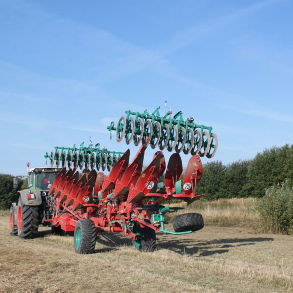 Kverneland-farm-sale-da-forgie-northern-ireland-soil-semi-mounted-reversible-plough-pw-rw-4