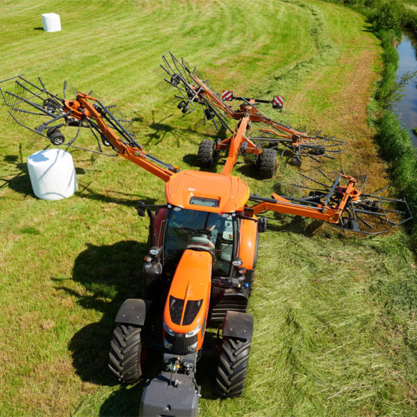 kubota-da-forgie-agriculture-implements-new-northern-ireland-forage-ra-series-24