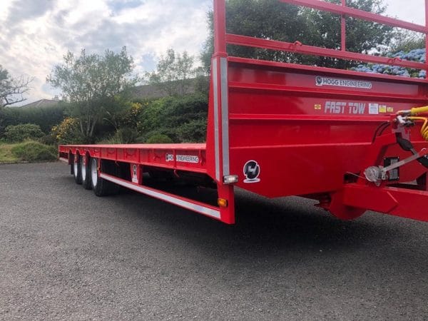 hogg-24ft-tri-axle-bale-trailer-limavady-engineering-da-forgie-machinery-dealer-northern-ireland-agricultural-sales (1)