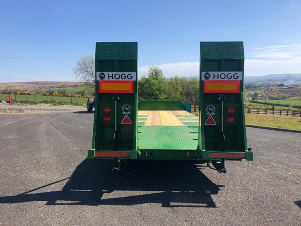 hogg-tandem-maxi-lowloader-trailer-engineering-limavady-agricultural-dealer-