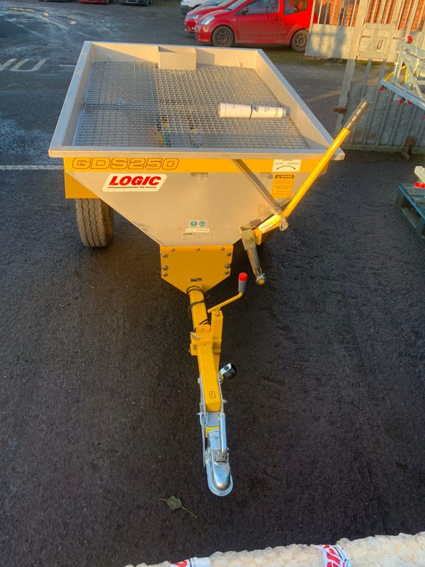logic-gds250-salt-spreader-new-machinery-dealer-northern-ireland-gritter-snow-frost-ice-maintenance-5