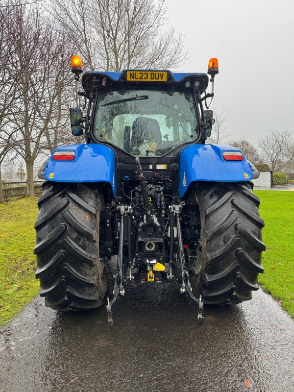 2023 New Holland T7.260 - Image 9