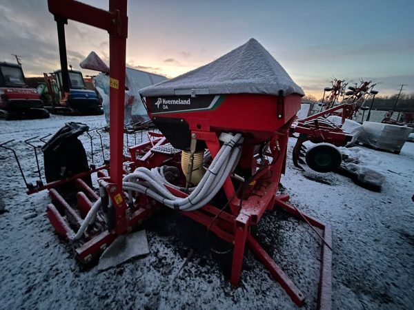 New Kverneland DA seed drill