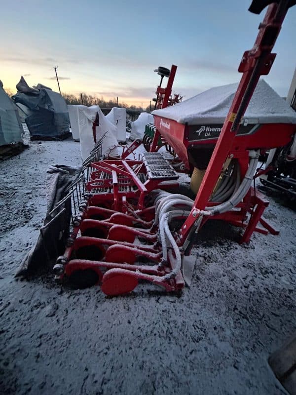 New Kverneland DA seed drill - Image 3