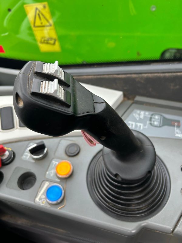 2020 Merlo P27.6 - Image 2