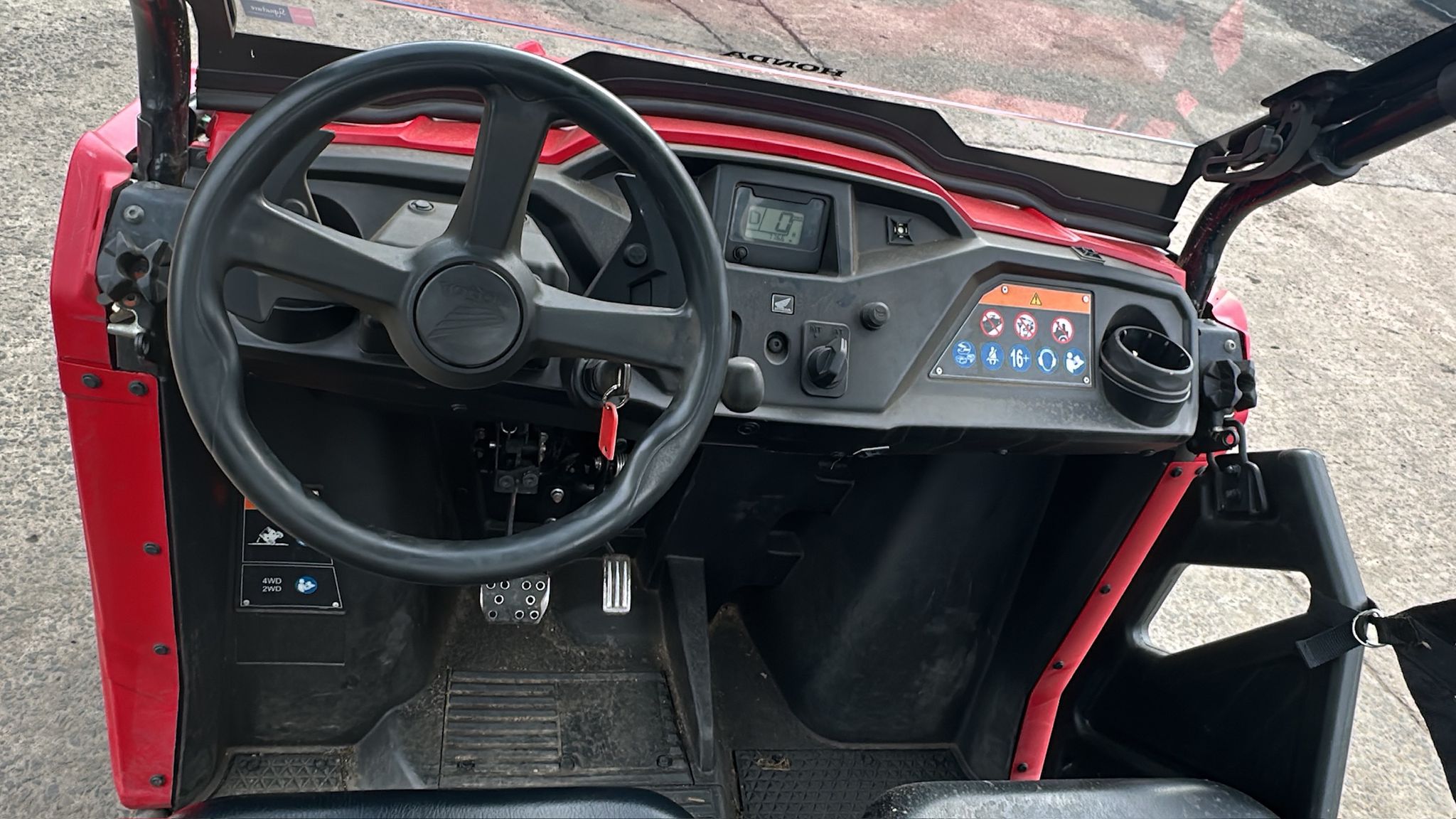 2022 Honda Pioneer 520 - Image 8