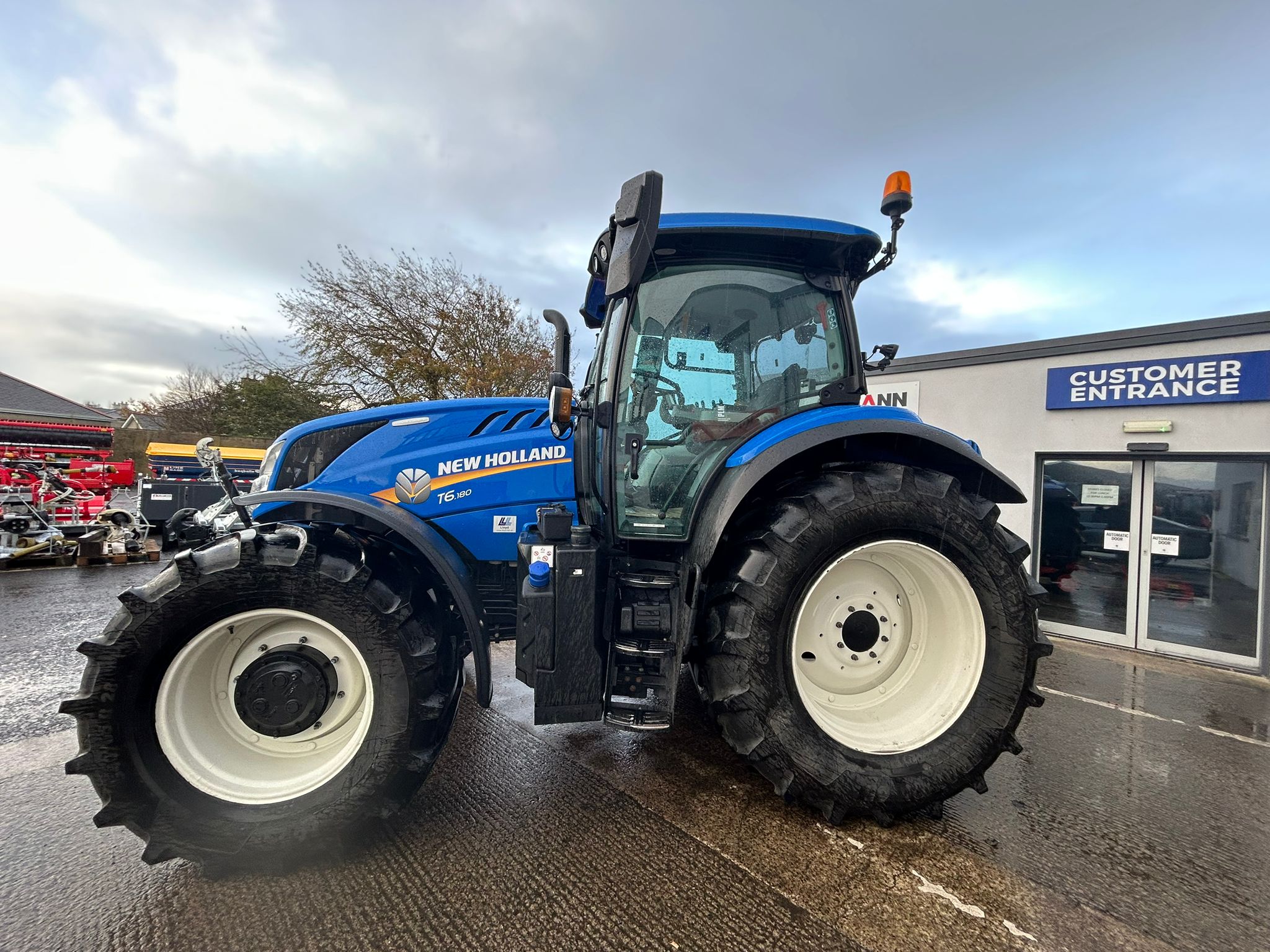 2023 New Holland T6.180 DCT - Image 2