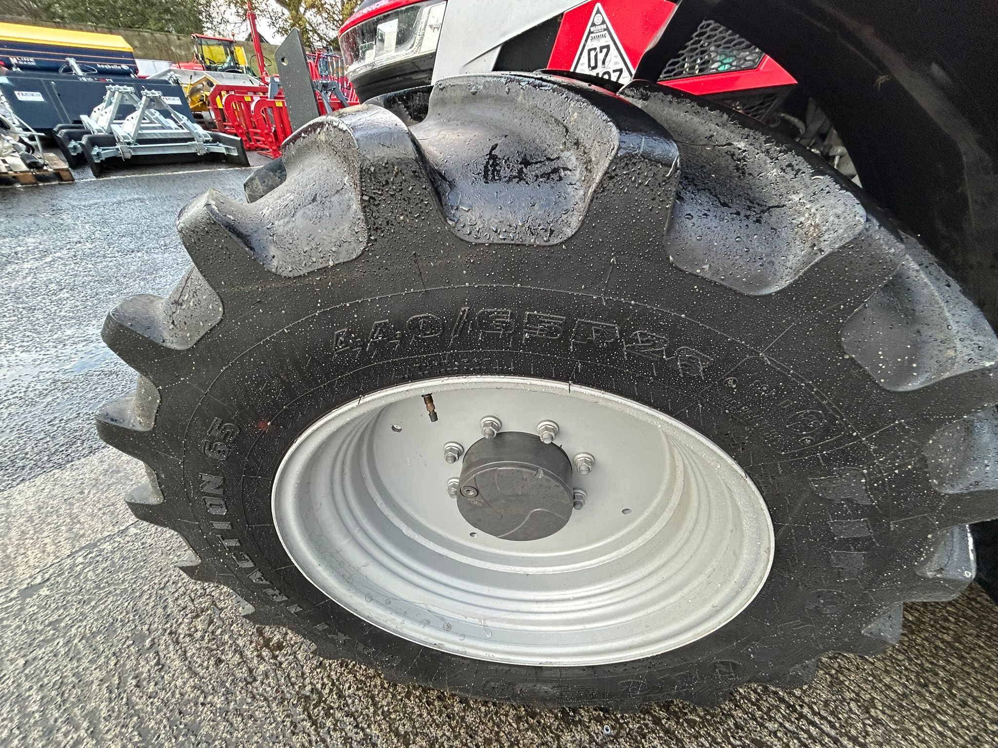 2023 Massey Ferguson 5S135 - Image 2