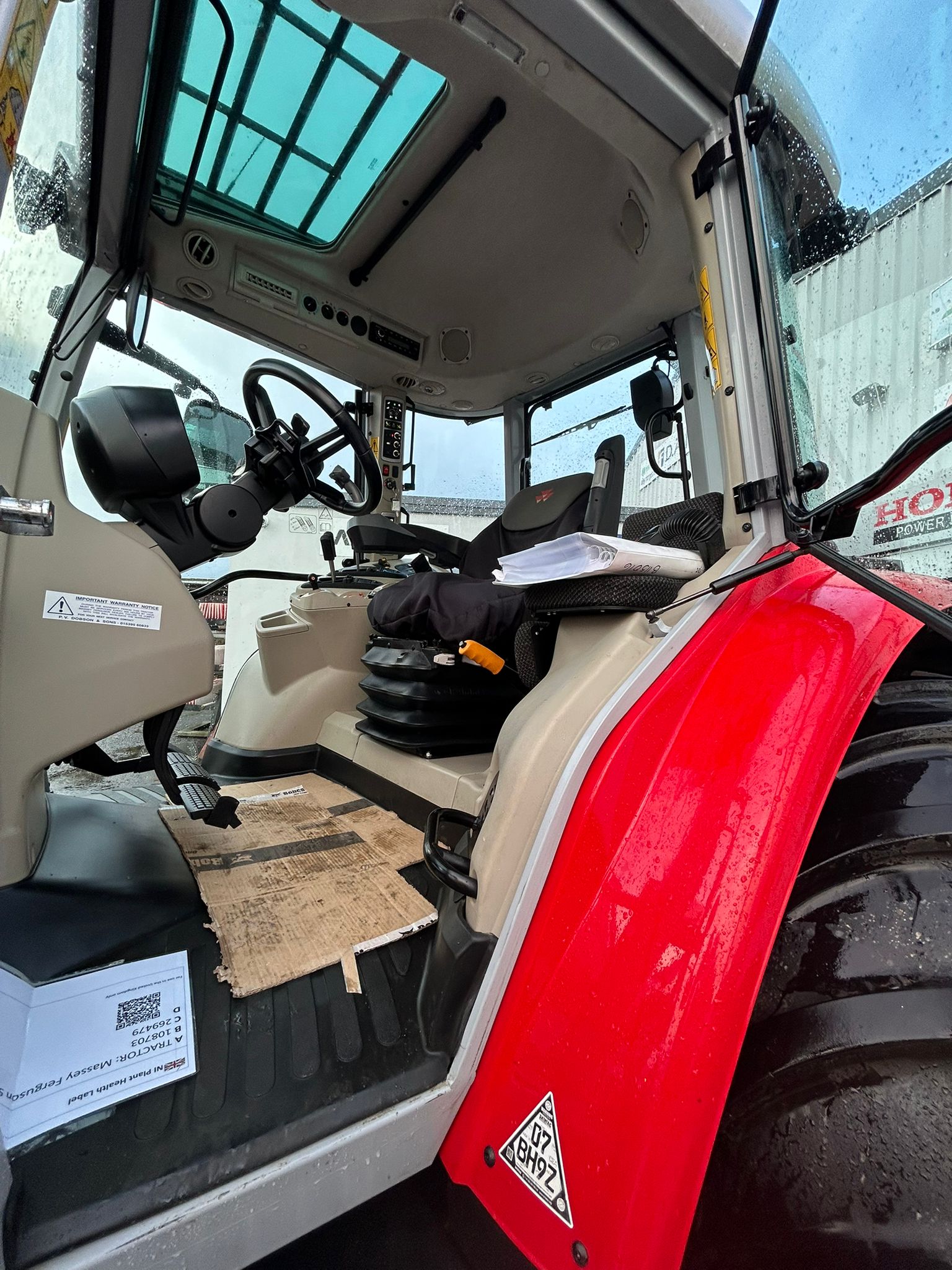 2023 Massey Ferguson 5S135 - Image 6