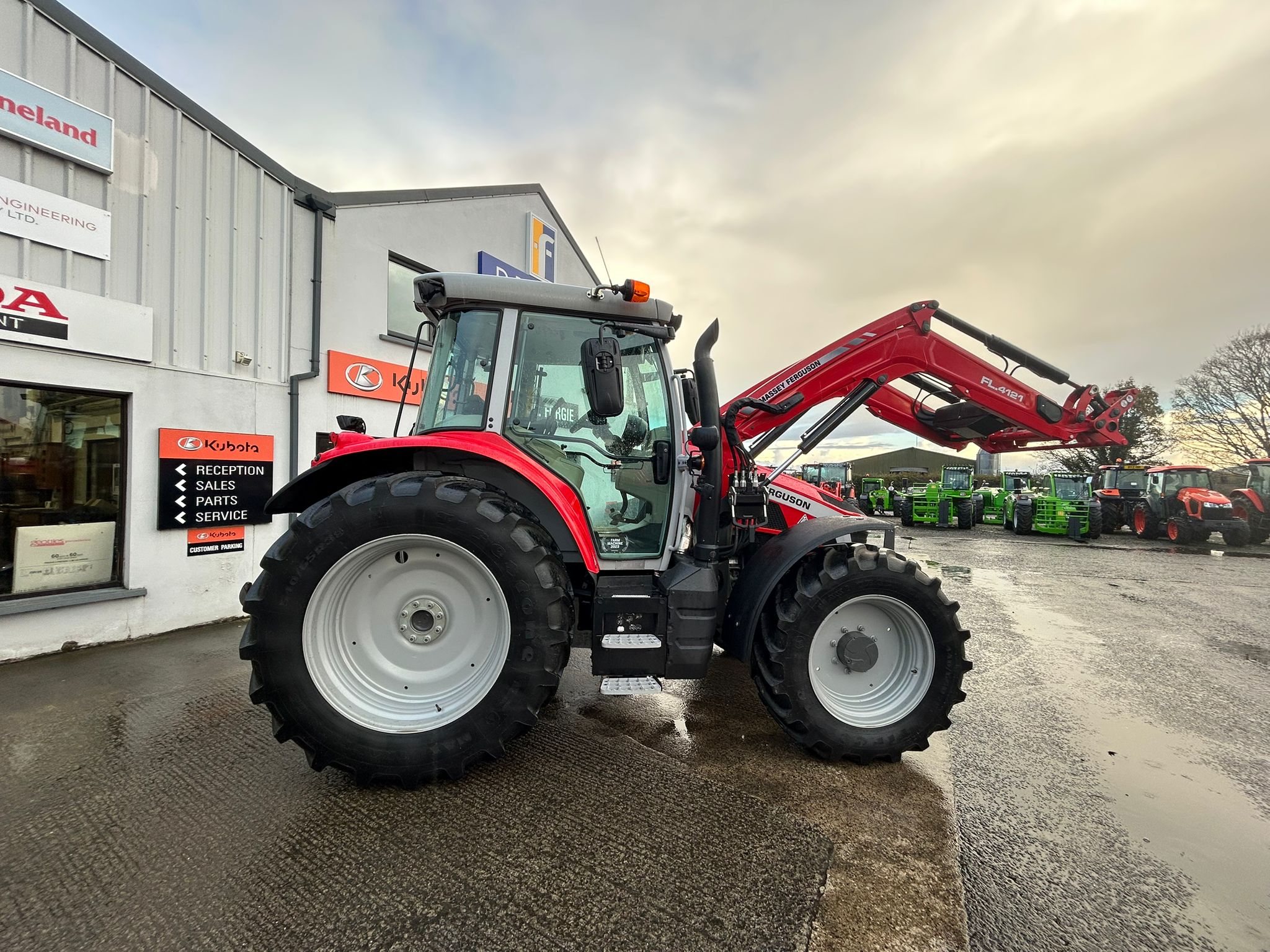 2023 Massey Ferguson 5S135 - Image 16