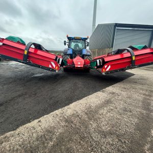 2019 Kverneland 53100MT butterfly mowers with groupers