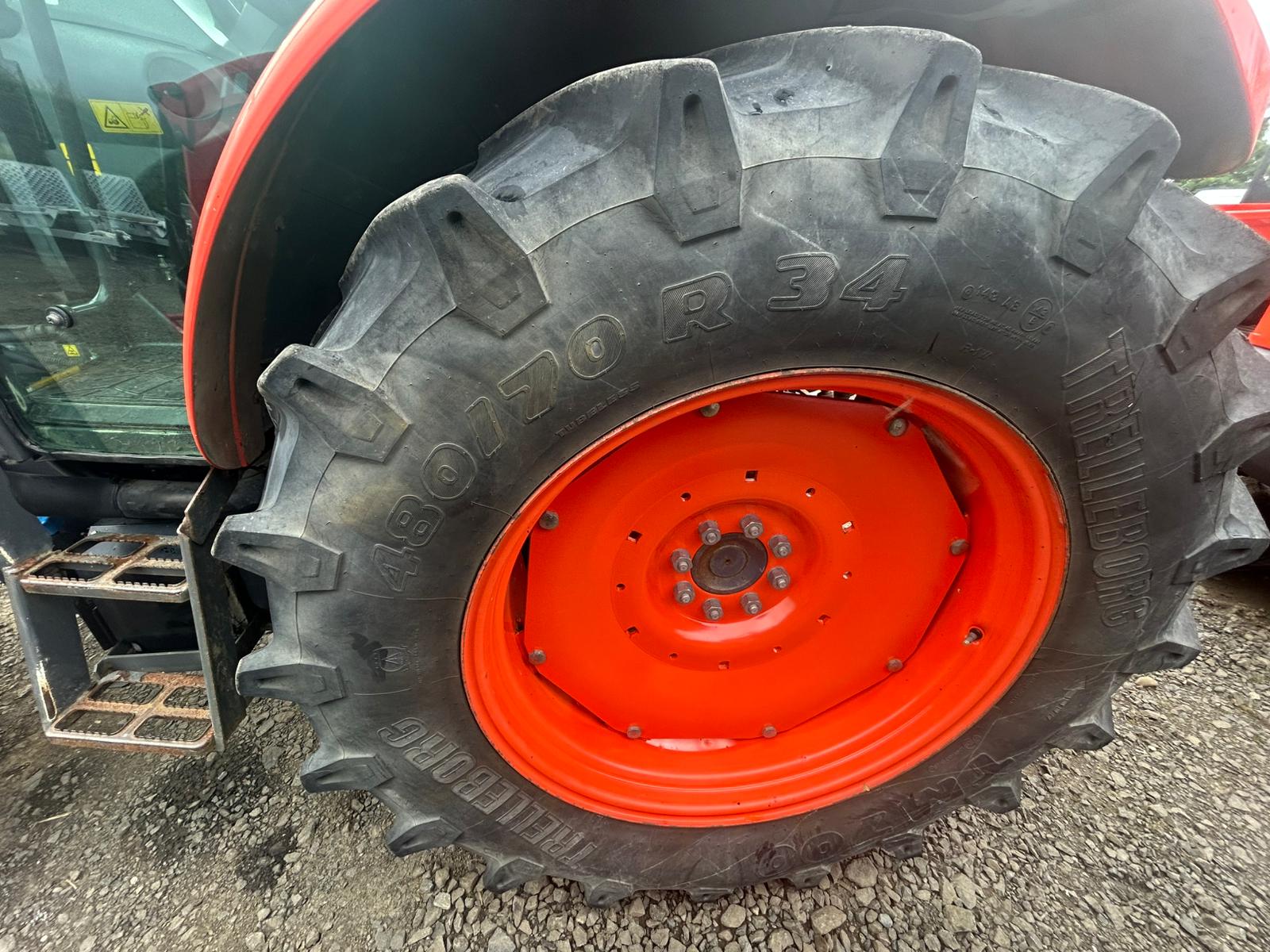 2021 Kubota M5111 tractor - Image 2